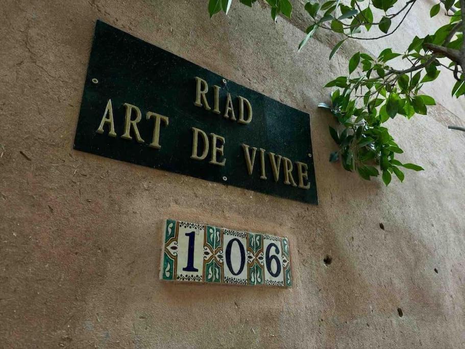 Riad Art De Vivre Avec Jacuzzi Marrakesh Buitenkant foto