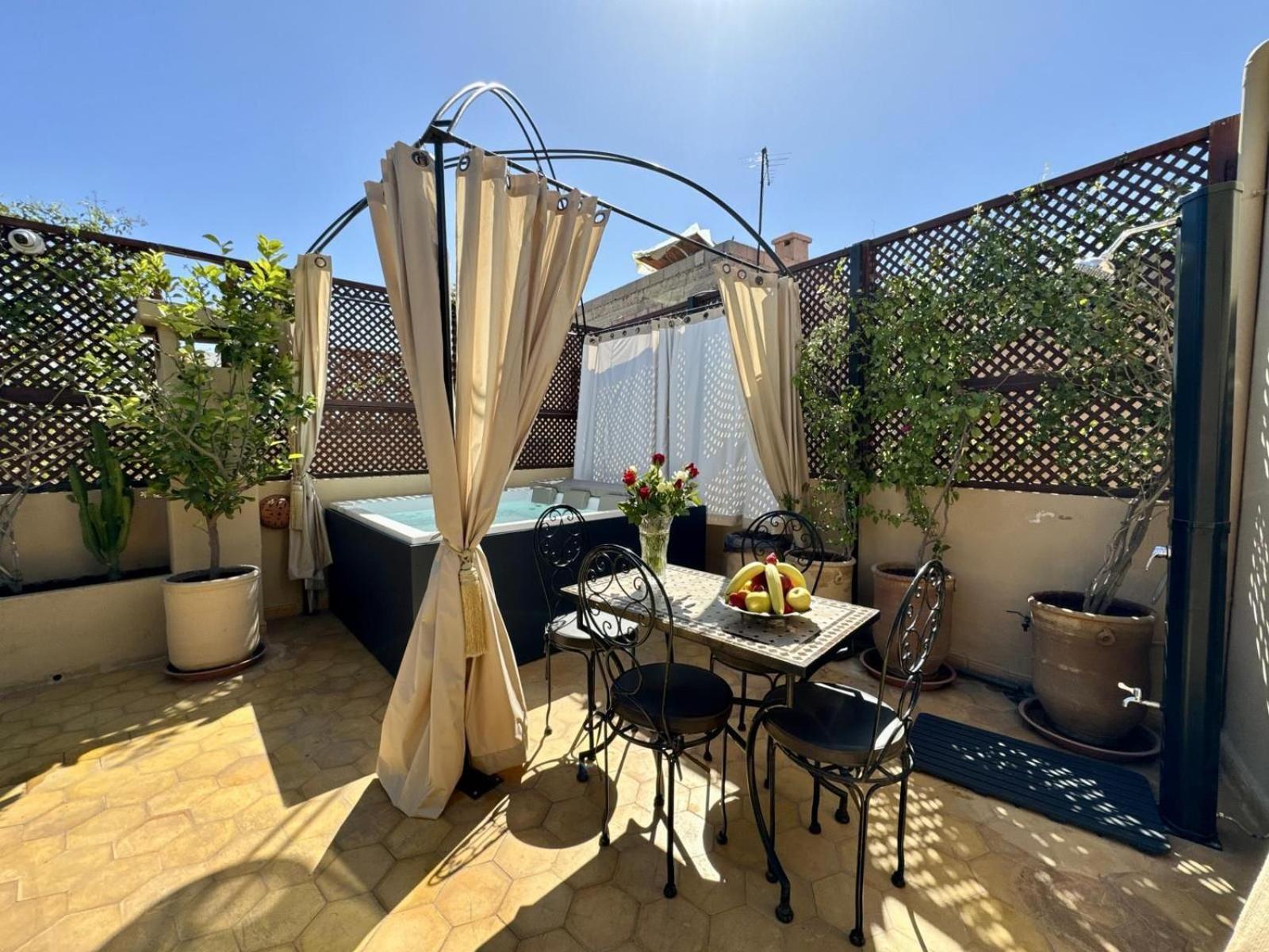 Riad Art De Vivre Avec Jacuzzi Marrakesh Buitenkant foto
