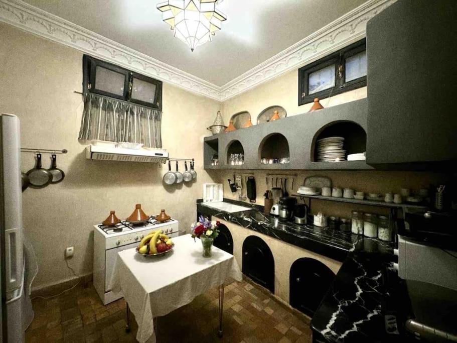 Riad Art De Vivre Avec Jacuzzi Marrakesh Buitenkant foto
