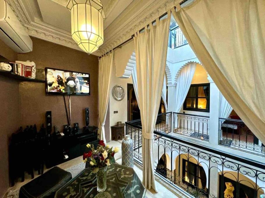 Riad Art De Vivre Avec Jacuzzi Marrakesh Buitenkant foto