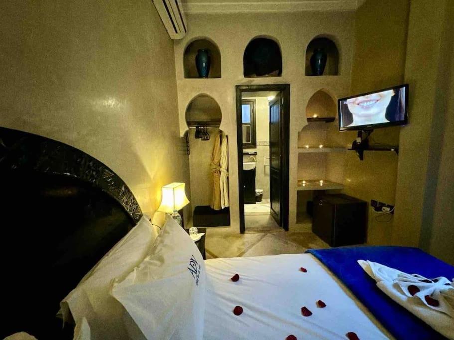 Riad Art De Vivre Avec Jacuzzi Marrakesh Buitenkant foto