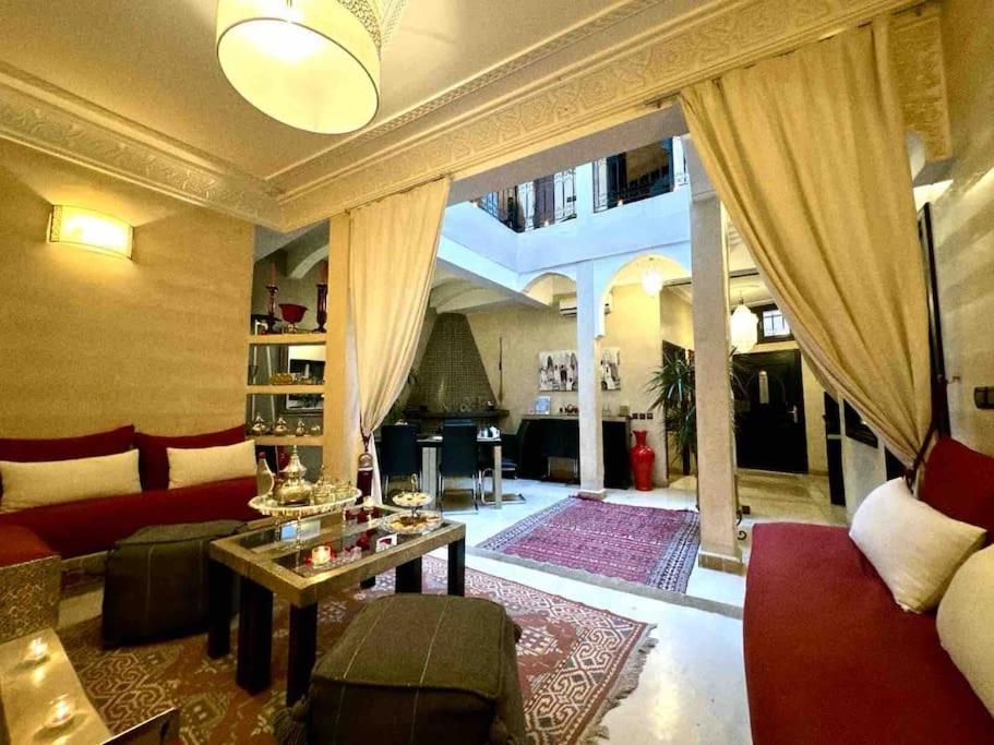 Riad Art De Vivre Avec Jacuzzi Marrakesh Buitenkant foto