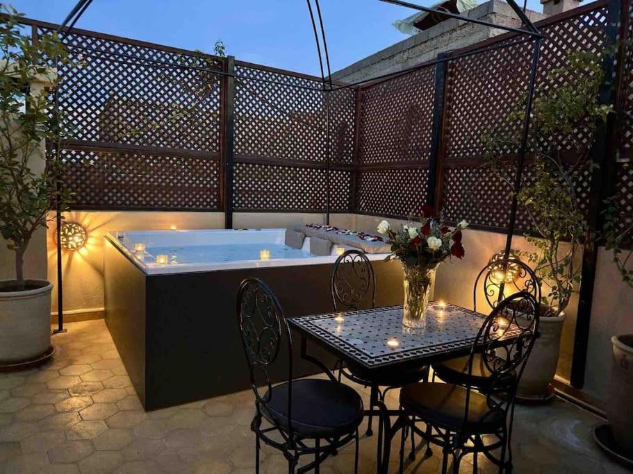 Riad Art De Vivre Avec Jacuzzi Marrakesh Buitenkant foto