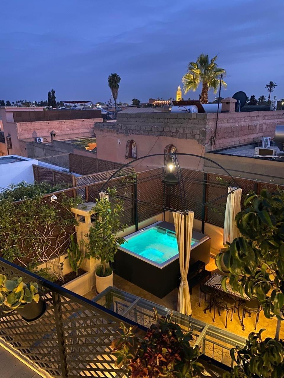 Riad Art De Vivre Avec Jacuzzi Marrakesh Buitenkant foto